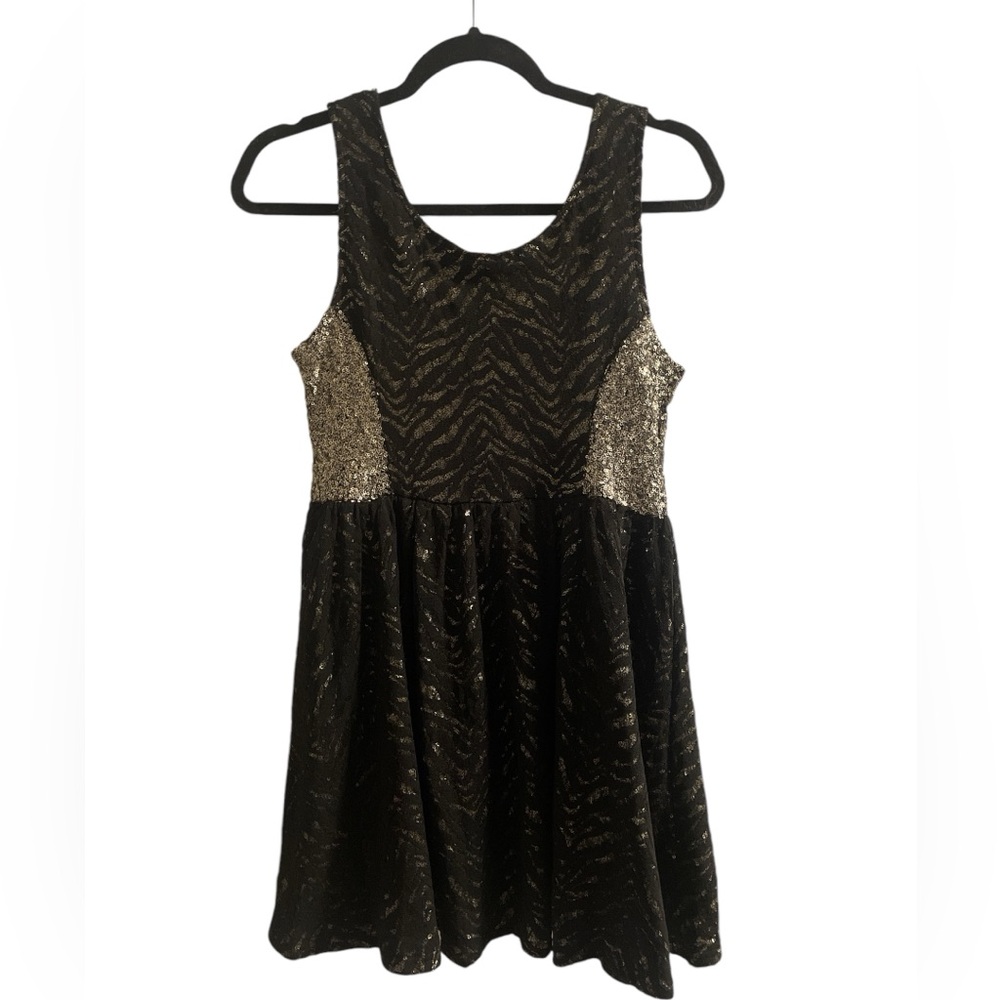 NWT Revolve Hunt No More Sequin Dress